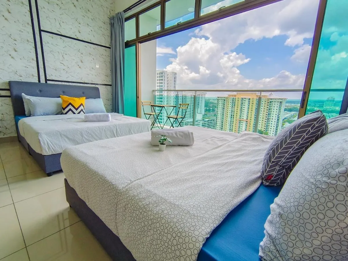 -Lake View- Mount Austin Ikea Toppen 10 Mins - B116 Johor Bahru 0*,  Malaysia